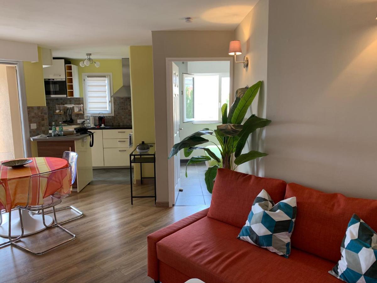 Appartement Les Pins Maritimes à Fréjus Extérieur photo
