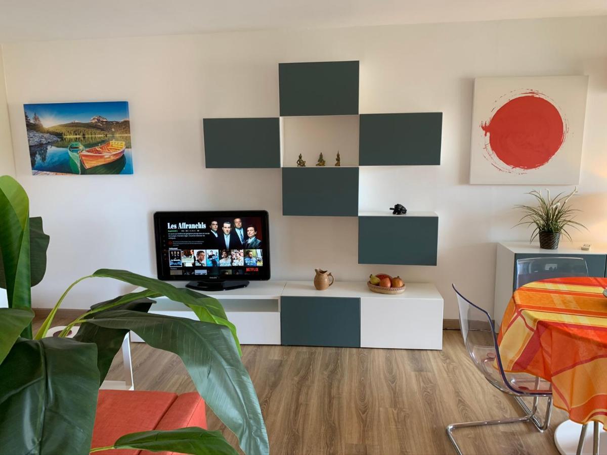 Appartement Les Pins Maritimes à Fréjus Extérieur photo