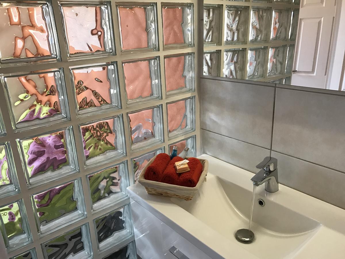 Appartement Les Pins Maritimes à Fréjus Extérieur photo