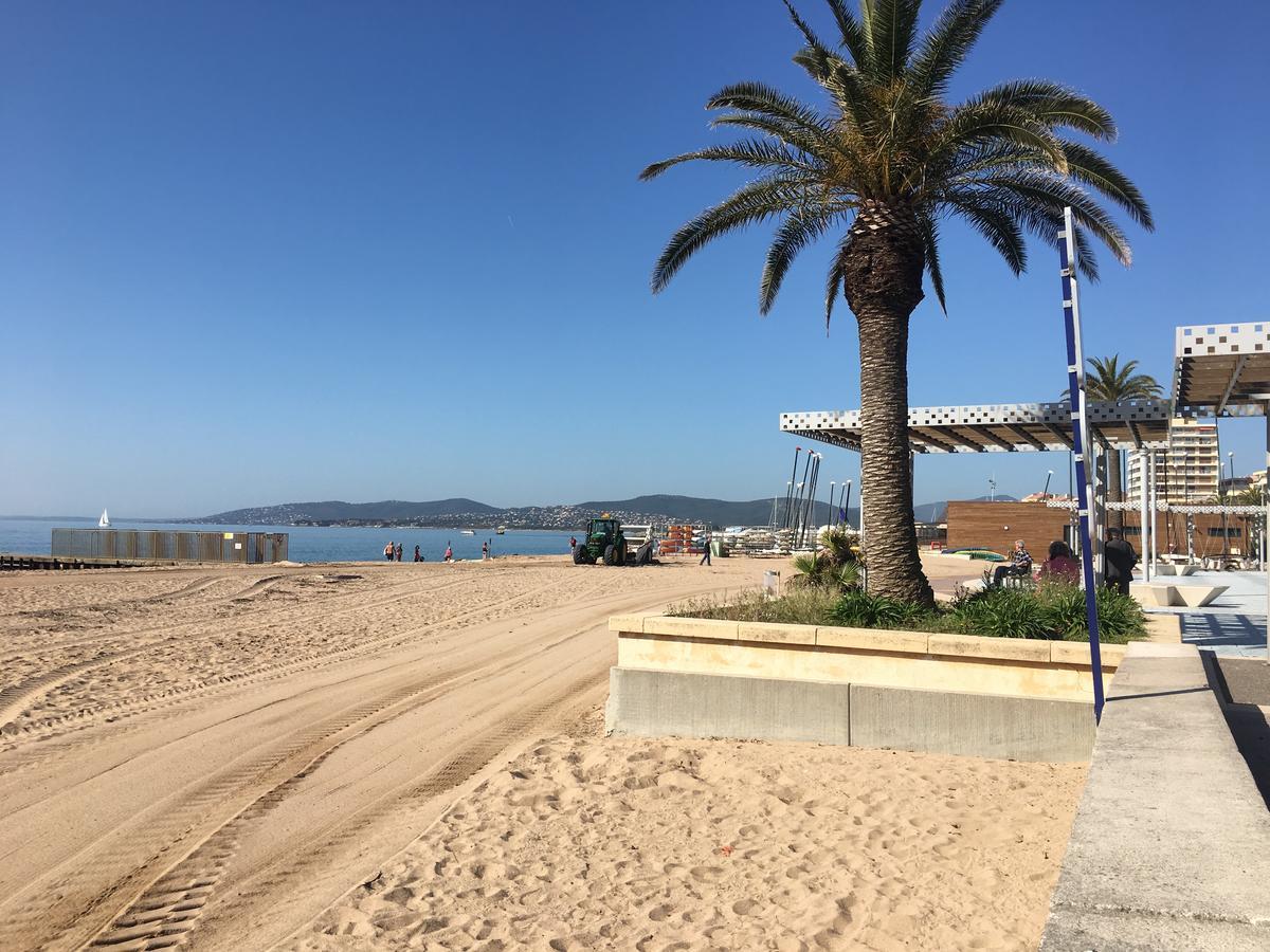 Appartement Les Pins Maritimes à Fréjus Extérieur photo
