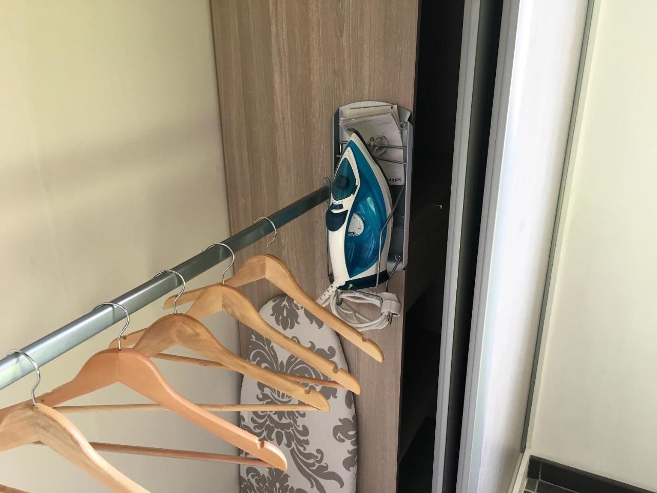 Appartement Les Pins Maritimes à Fréjus Extérieur photo